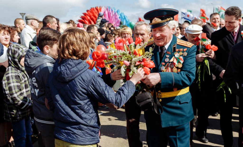 День защитника Отечества и День Победы - два памятных праздника, которые объединяют поколения